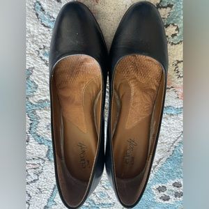 Flight attendant shoes size 7
